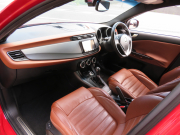 アルファロメオ ジュリエッタ クワドリフォリオヴェルデ右AT