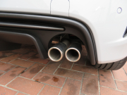 アバルト 695 コンペティツィオーネ右AT