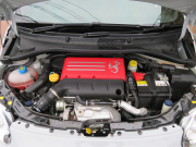 アバルト 695 コンペティツィオーネ右AT