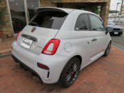 アバルト 695 コンペティツィオーネ右AT