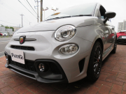 アバルト 695 コンペティツィオーネ右AT