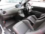 アバルト 695 コンペティツィオーネ右AT