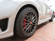 アバルト 695 コンペティツィオーネ右AT