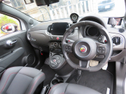 アバルト 695 コンペティツィオーネ右AT