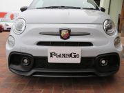 アバルト 695 コンペティツィオーネ右AT