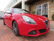 アルファロメオ ジュリエッタ クアドリフォリオ　ヴェルデ