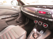 アルファロメオ ジュリエッタ クアドリフォリオ　ヴェルデ