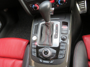 アウディ S4 3.0V6 4WD ｽｰﾊﾟｰﾁｬｰｼﾞｬｰ