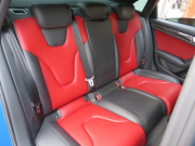 アウディ S4 3.0V6 4WD ｽｰﾊﾟｰﾁｬｰｼﾞｬｰ