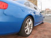 アウディ S4 3.0V6 4WD ｽｰﾊﾟｰﾁｬｰｼﾞｬｰ