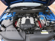 アウディ S4 3.0V6 4WD ｽｰﾊﾟｰﾁｬｰｼﾞｬｰ