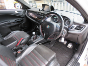 アルファロメオ ジュリエッタ クアドリフォリオ　ヴェルデ