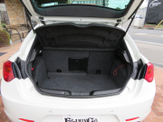 アルファロメオ ジュリエッタ クアドリフォリオ　ヴェルデ