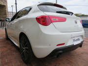 アルファロメオ ジュリエッタ クアドリフォリオ　ヴェルデ