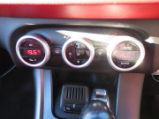 アルファロメオ&nbsp;ジュリエッタ&nbsp;クアドリフォリオ　ヴェルデ右AT