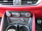 アルファロメオ&nbsp;ステルヴィオ&nbsp;ファーストエディション