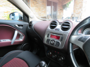 アルファロメオ&nbsp;MiTo&nbsp;1.4スポーツ右MT