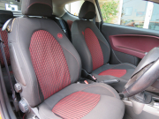 アルファロメオ&nbsp;MiTo&nbsp;1.4スポーツ右MT