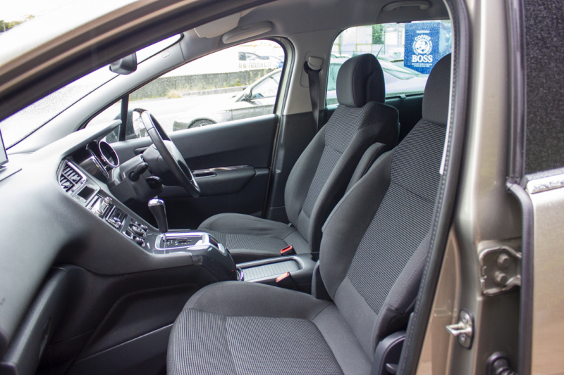 プジョー 5008 プレミアム