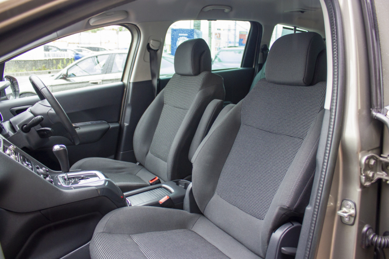 プジョー 5008 プレミアム