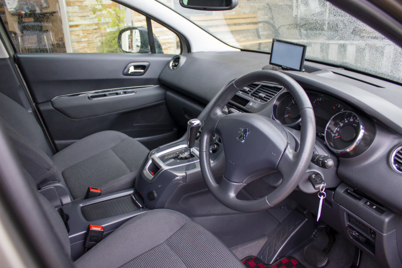 プジョー 5008 プレミアム