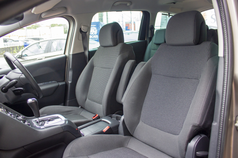 プジョー 5008 プレミアム