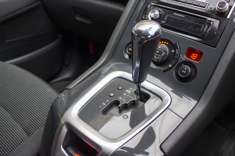 プジョー 5008 プレミアム