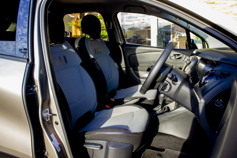 ルノー キャプチャー インテンス