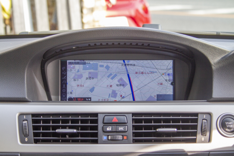 BMW 3シリーズ 320I