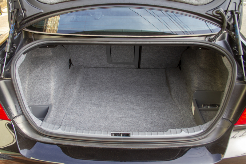 BMW 3シリーズ 320I