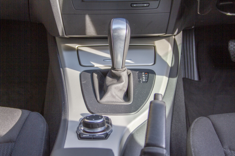 BMW 3シリーズ 320I