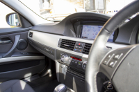 BMW 3シリーズ 320I