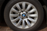 BMW 3シリーズ 320I