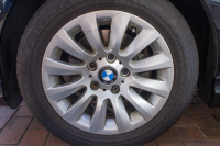 BMW 3シリーズ 320I