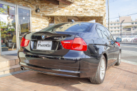 BMW 3シリーズ 320I